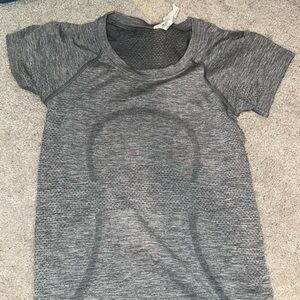 Lulu swiftly tech short sleeve